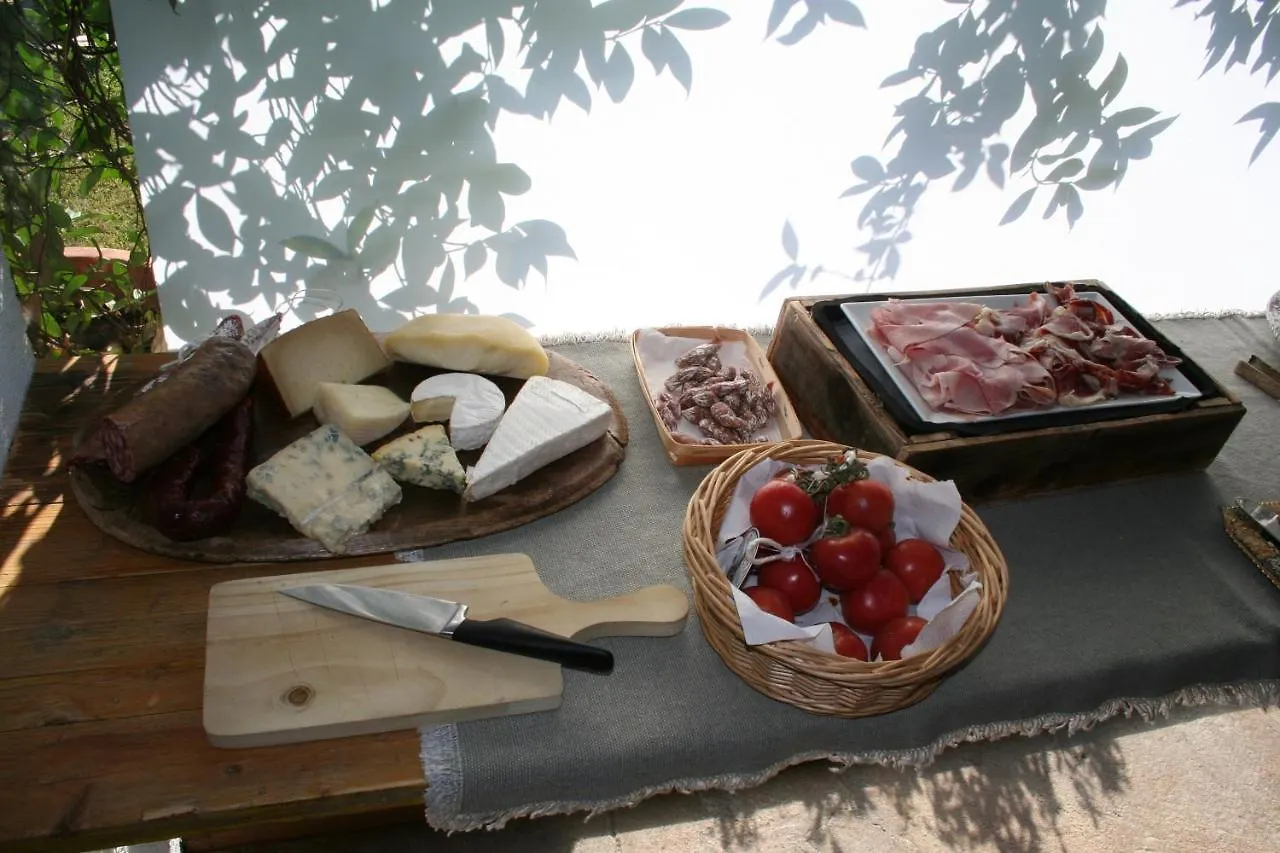 Montrás Le Rondini B&B 스페인