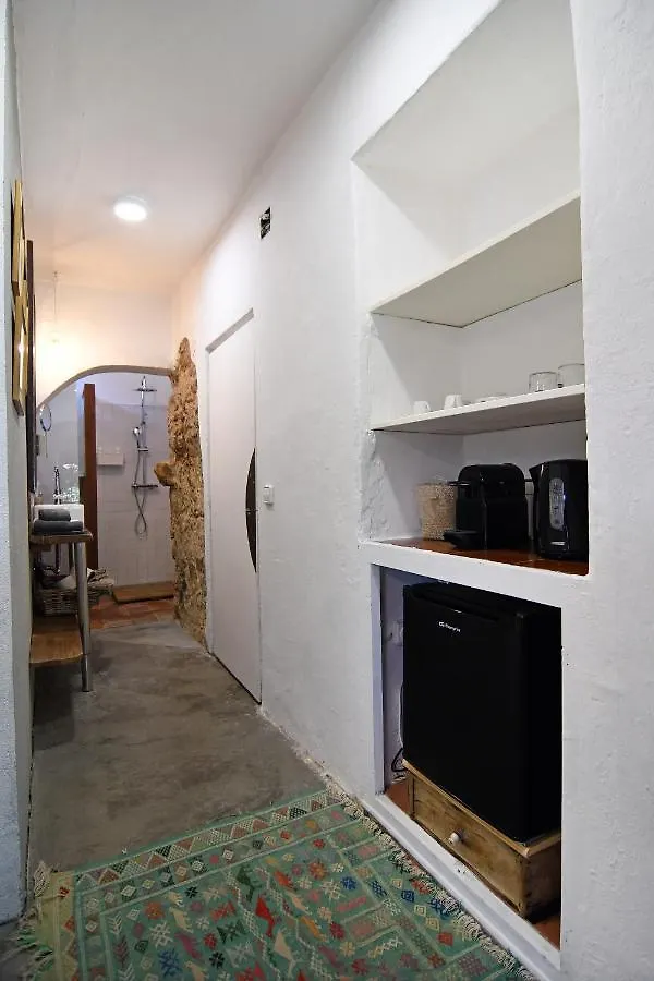Montrás Le Rondini B&B