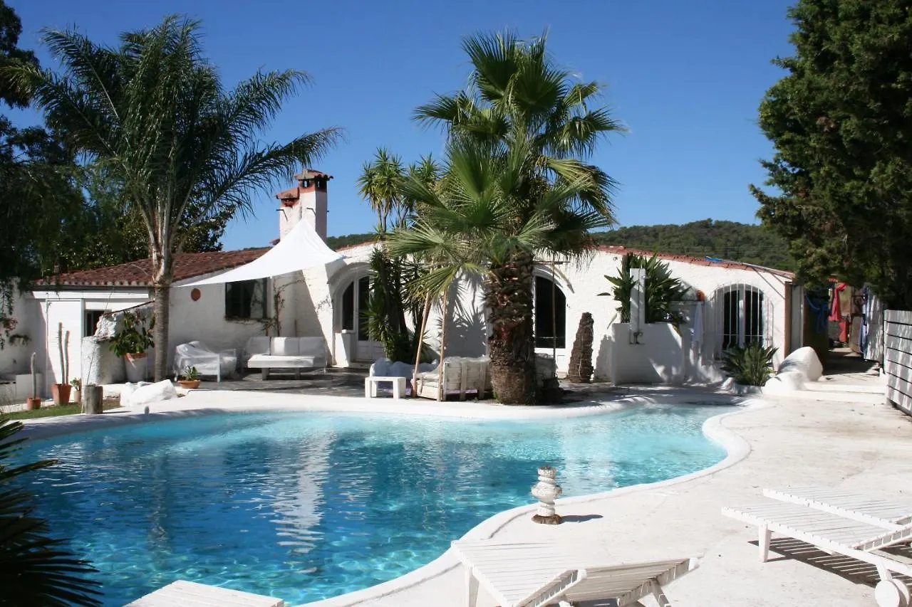 Le Rondini Bed & Breakfast Montras