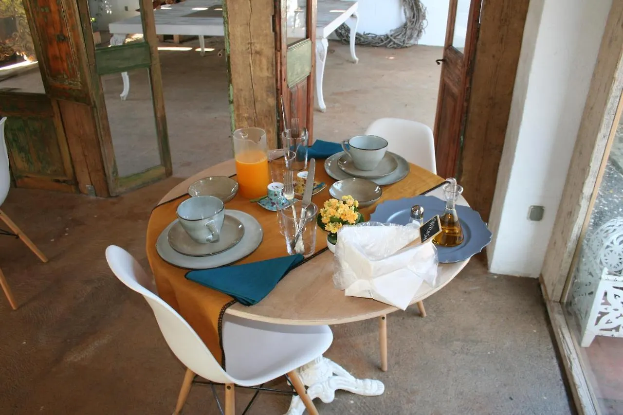 Le Rondini Bed & Breakfast Montras