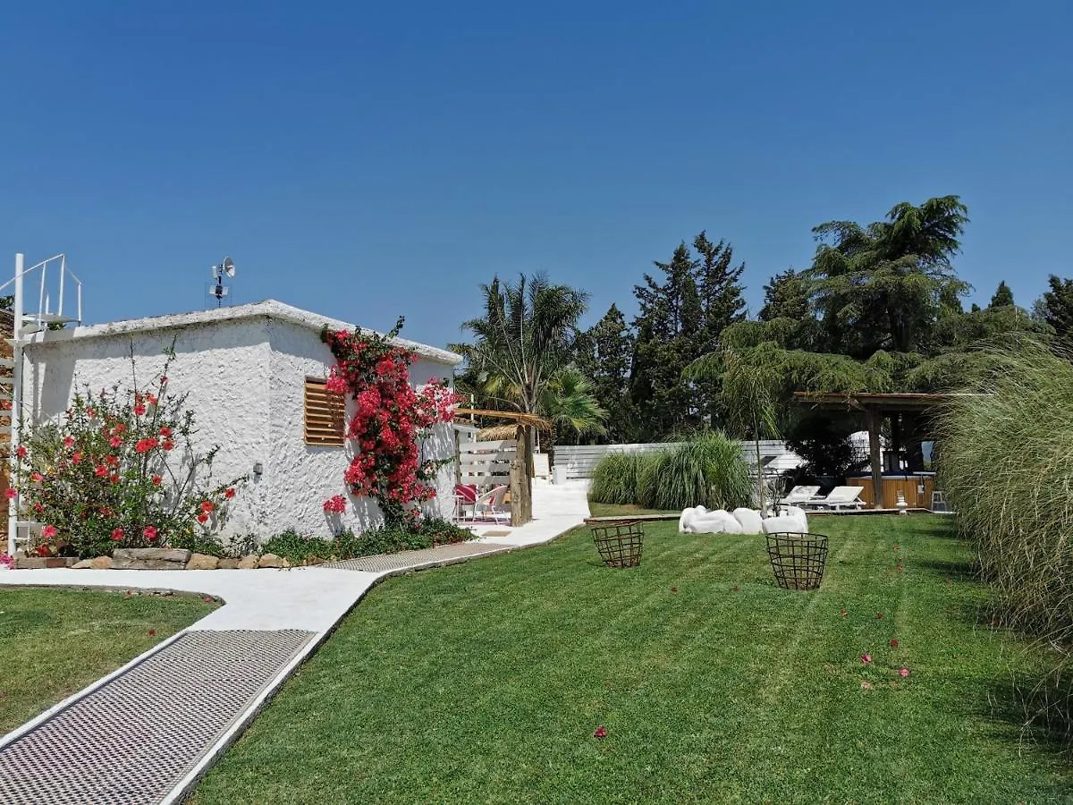 Le Rondini Bed & Breakfast Montras 0*,  Spain